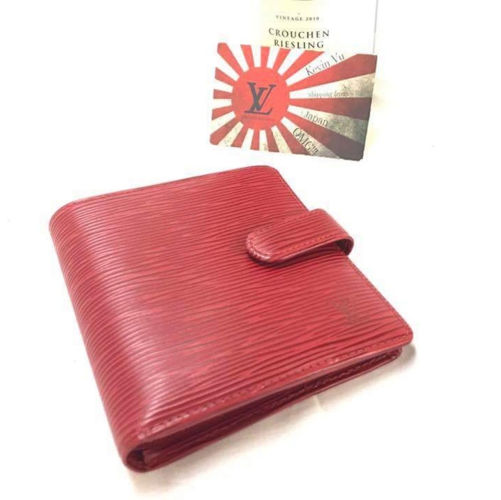 Louis vuitton wallet - red epi